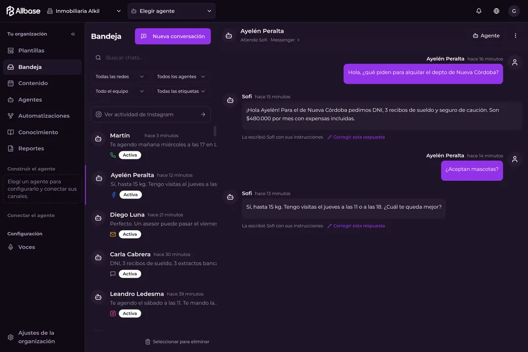 La bandeja de Allbase con todas las conversaciones y una charla abierta